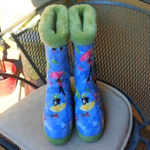 Snow boots size 9, cloth and faux fur